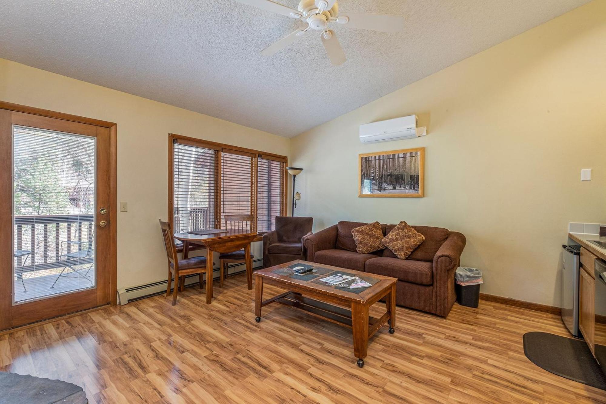 Boulder Brook On Fall River Estes Park Room photo